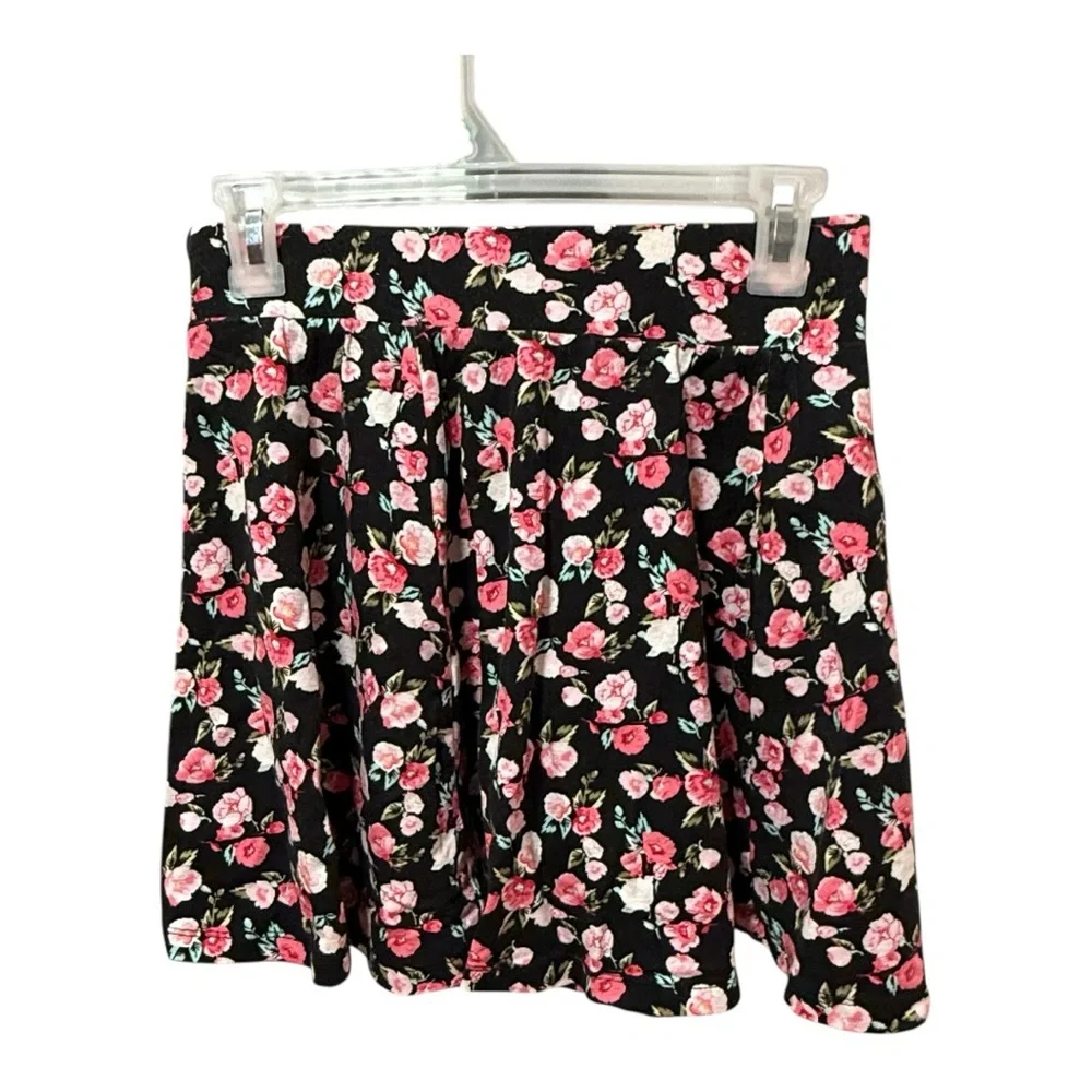 Charlotte Russe Vintage‎ Medium Floral Skirt Black Cottage Core Skater Y2K